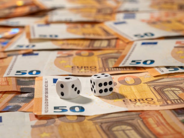 Live blackjack table on mastertogel99 with dealer and multiple players